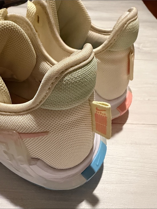 Nike  LeBron Pastel Yellow Low-Top Sneakers with Pink Swoosh & Blue/Pink Soles